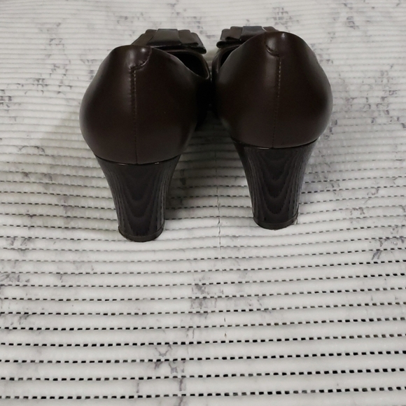 Vintage Styled Impo Brown Leather Shoes Size 8.5 - Picture 2 of 4